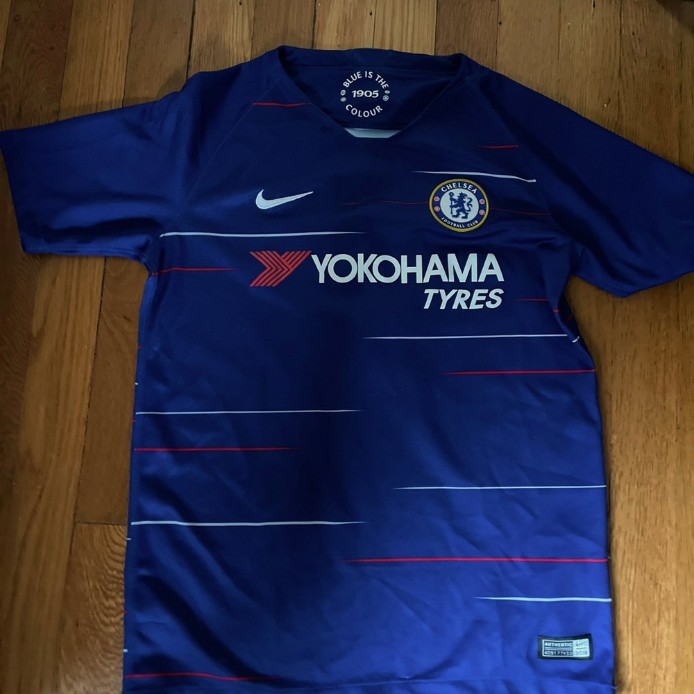 Nike Chelsea jersey Kante Boys Large